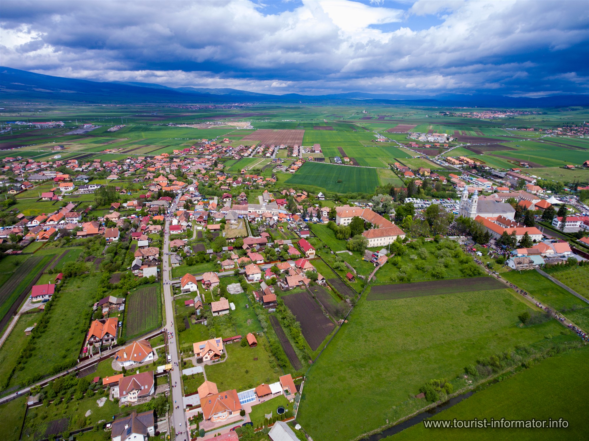 dji-photo-Csiksomlyoi-templom.jpg
